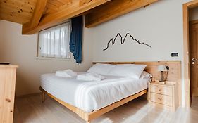 PINZOLO SKI LODGE vicino funivie